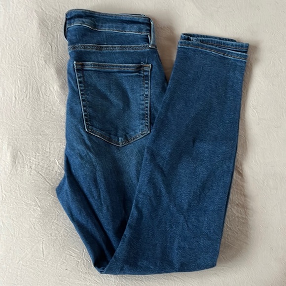 Loft jeans, super comfy, great shape - Picture 1 of 3